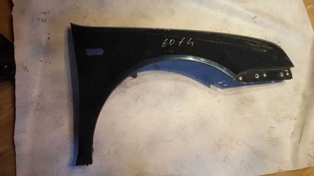 Volkswagen Golf4 1998-2004 Çıkma Yedek Sag Çamurluk Yeşil